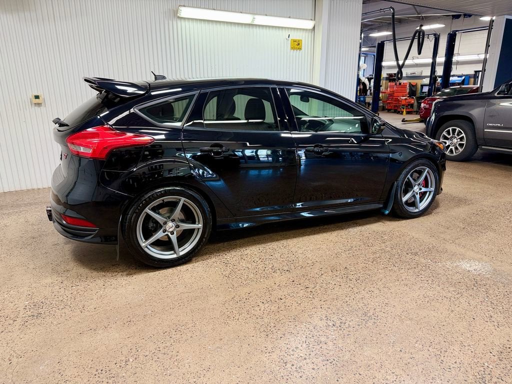 2016 Ford Focus ST ST