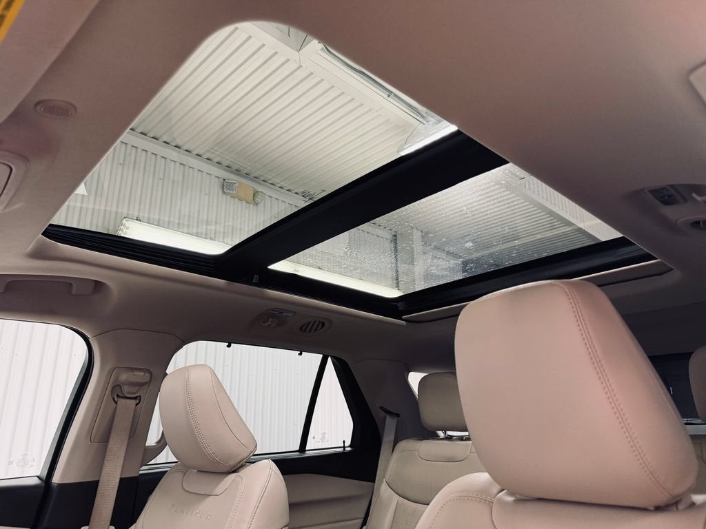 2023 Ford Explorer Platinum