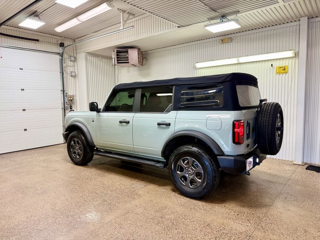 2021 Ford Bronco Base