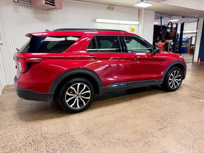 2023 Ford Explorer ST-Line