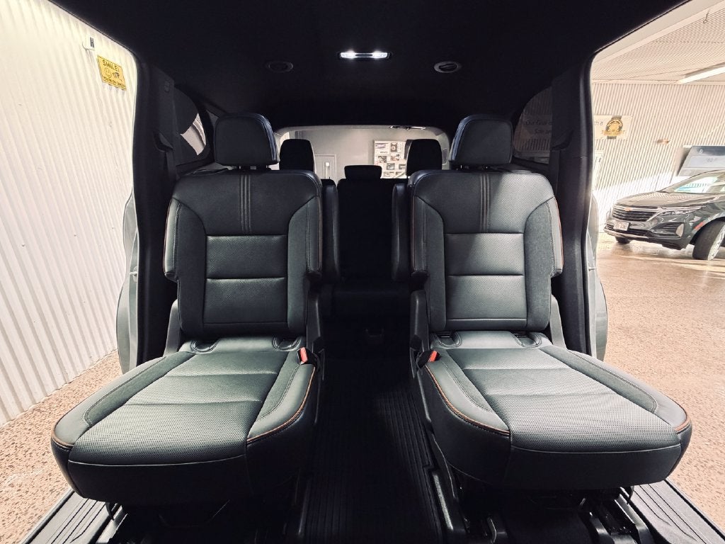 2024 GMC Acadia AT4