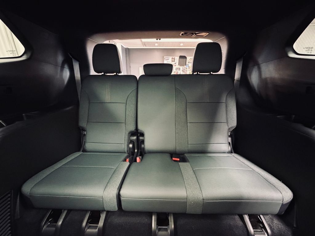 2025 GMC Acadia AT4