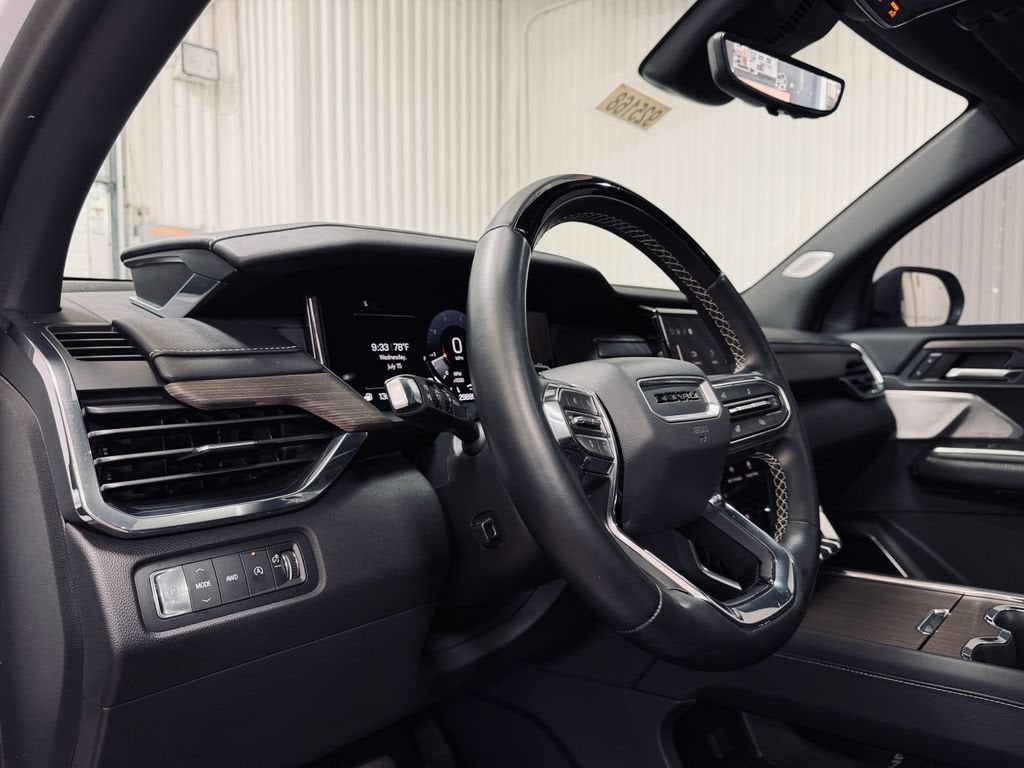 2024 GMC Acadia Denali
