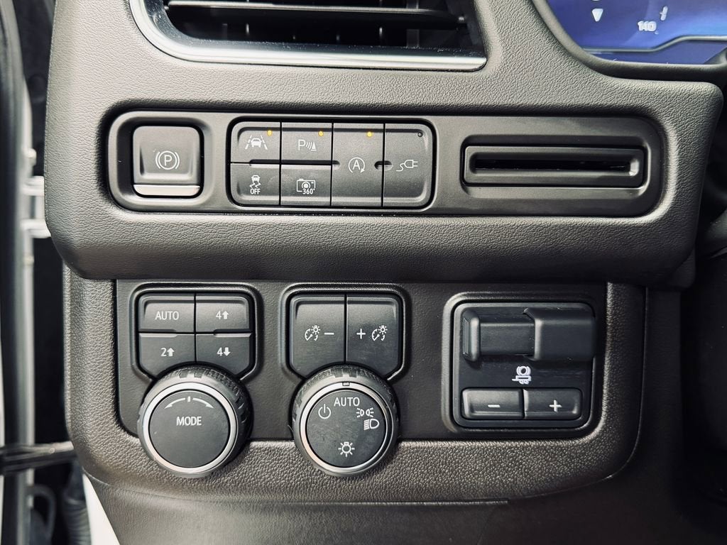 2022 Chevrolet Suburban RST