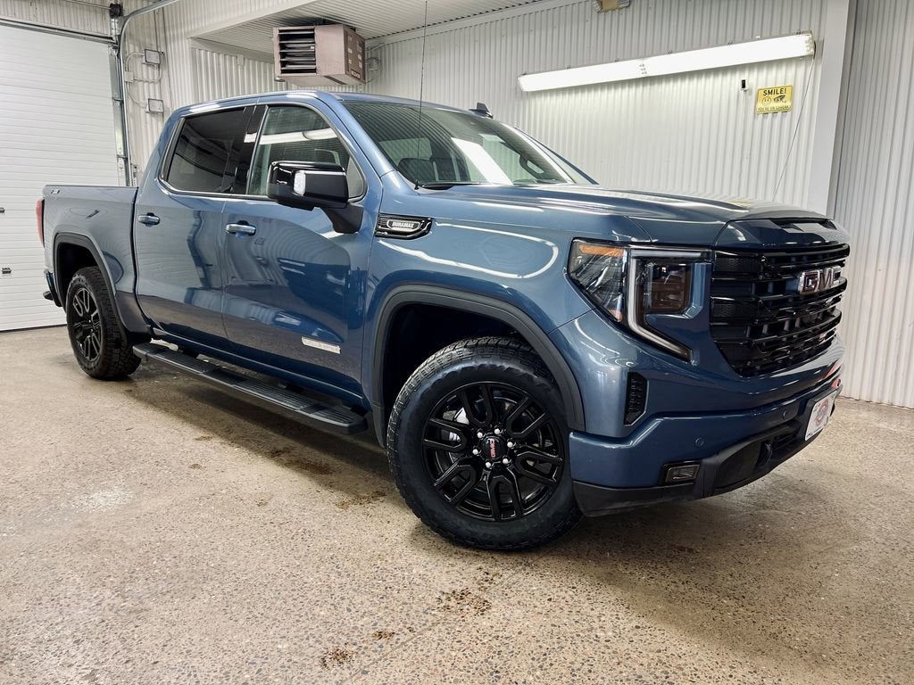 2025 GMC Sierra 1500 Elevation