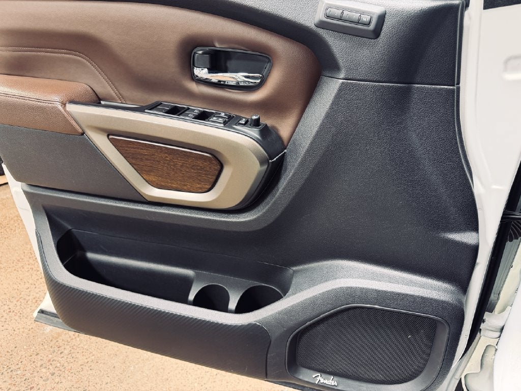 2023 Nissan TITAN Crew Cab Platinum Reserve 4x4