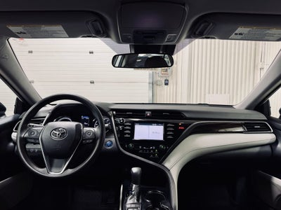 2019 Toyota Camry Hybrid LE