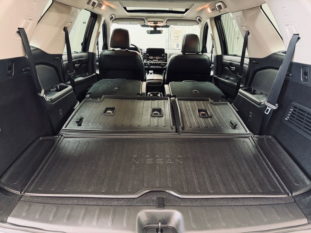 2024 Nissan Pathfinder Platinum 4WD