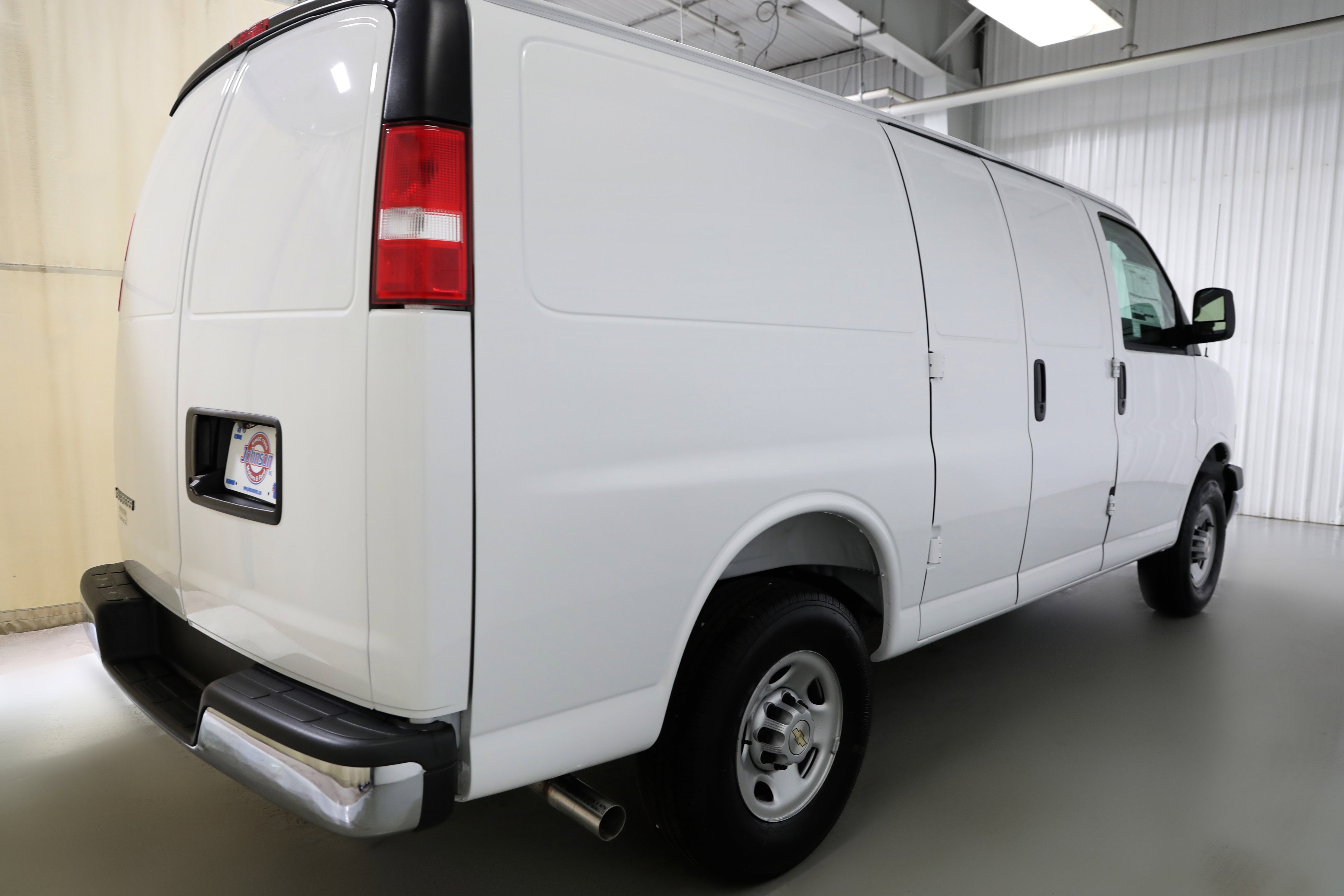 2026 Chevrolet Express Cargo WT