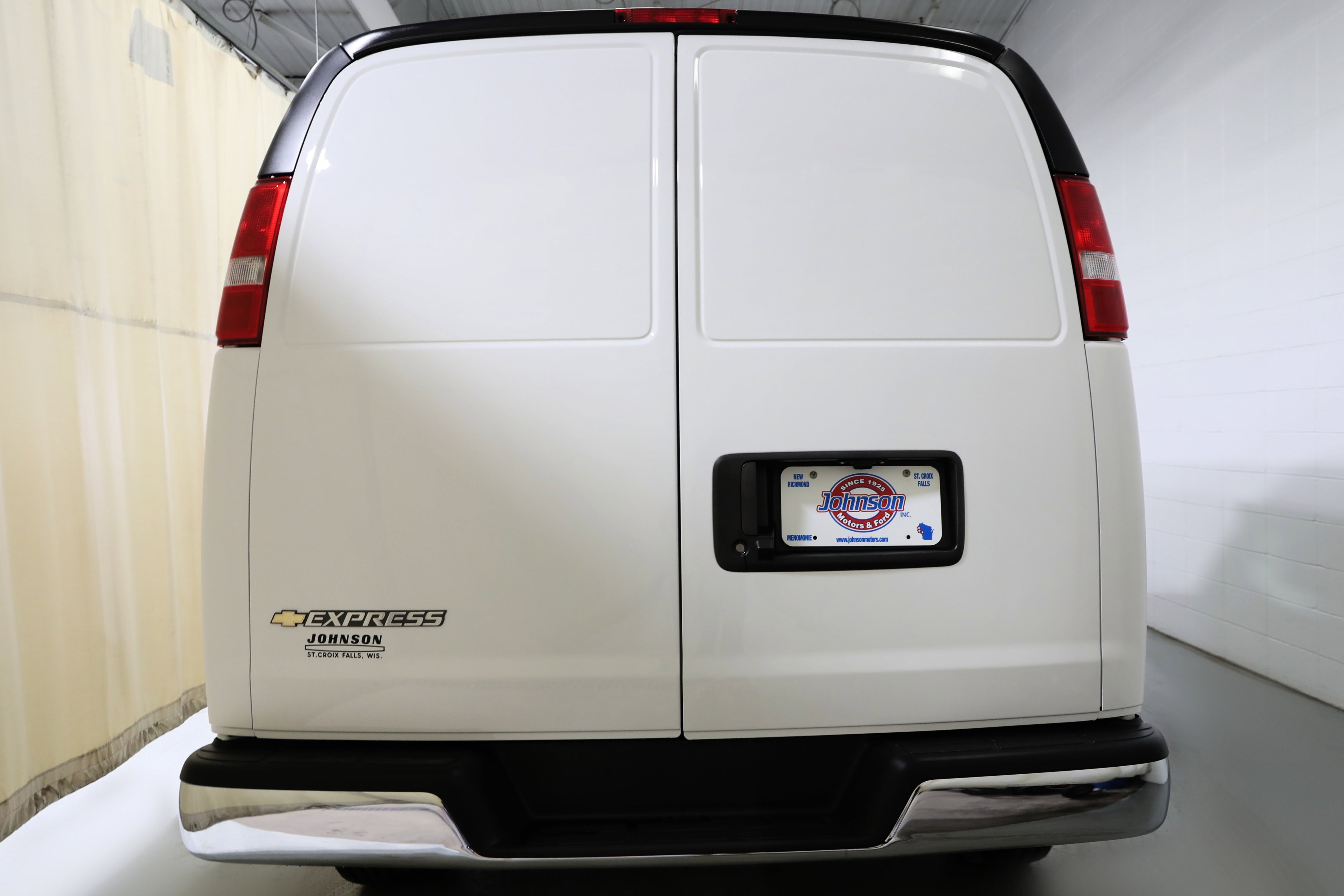 2026 Chevrolet Express Cargo WT