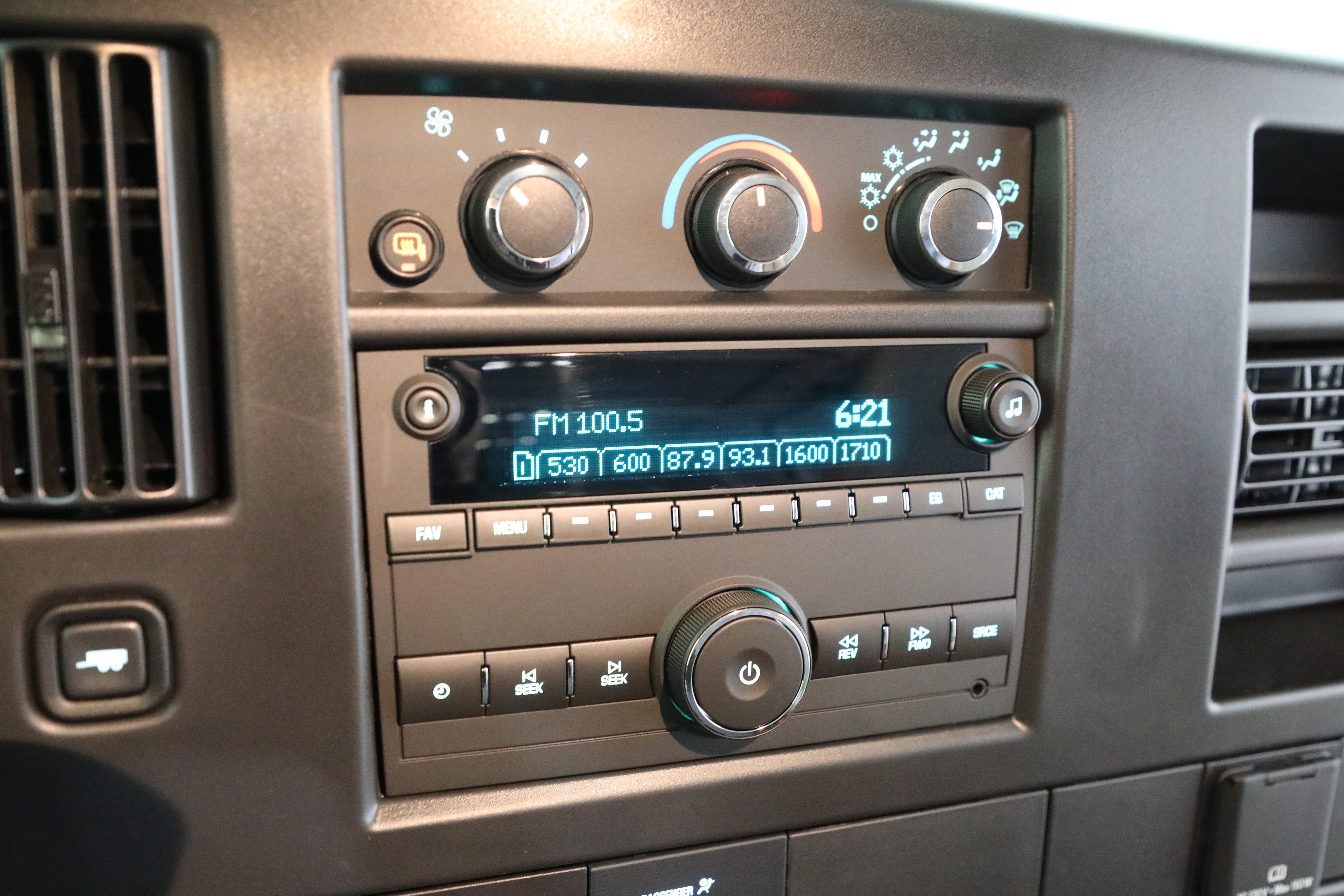 2026 Chevrolet Express Cargo WT