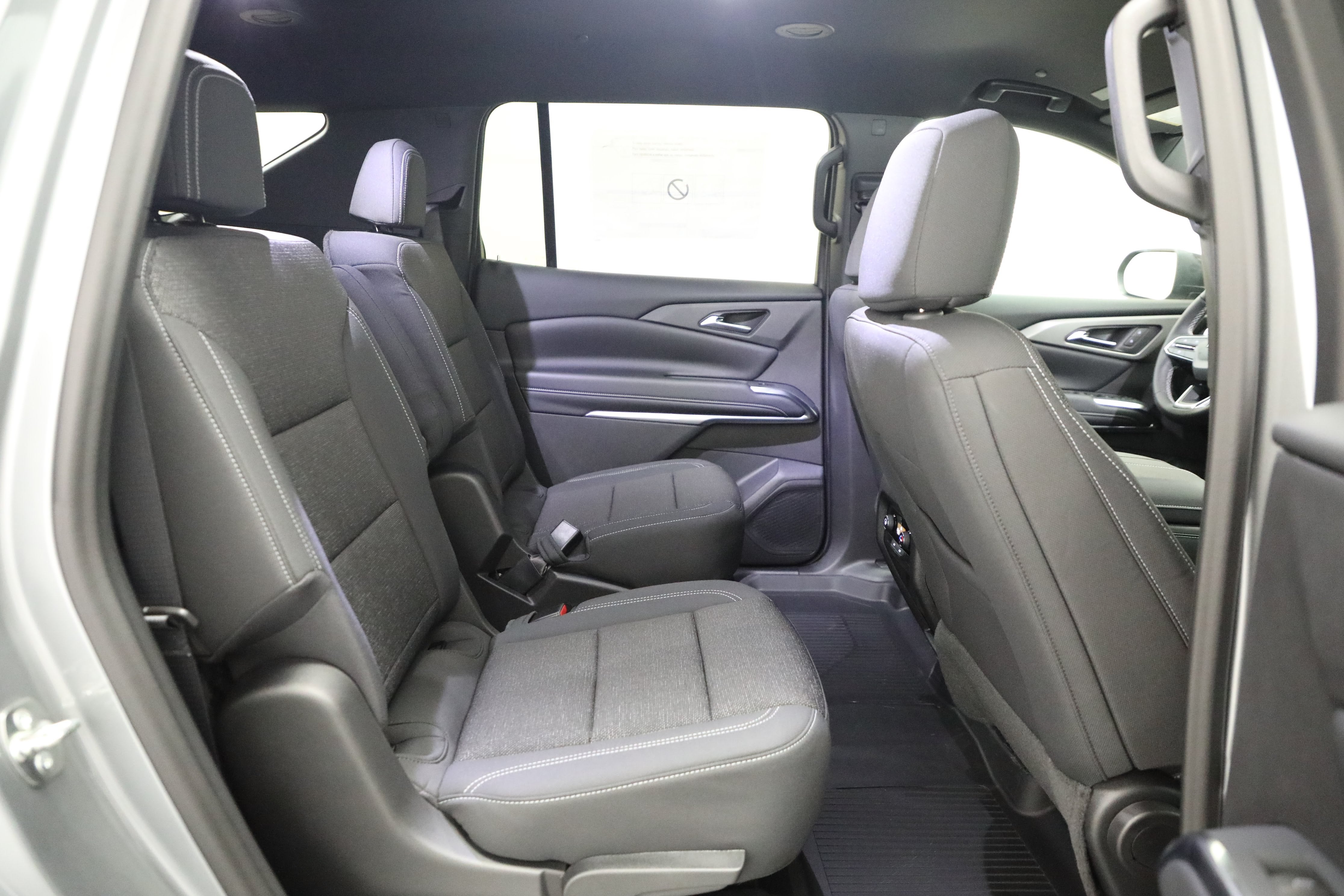 2027 Chevrolet Traverse LT - Photo 11