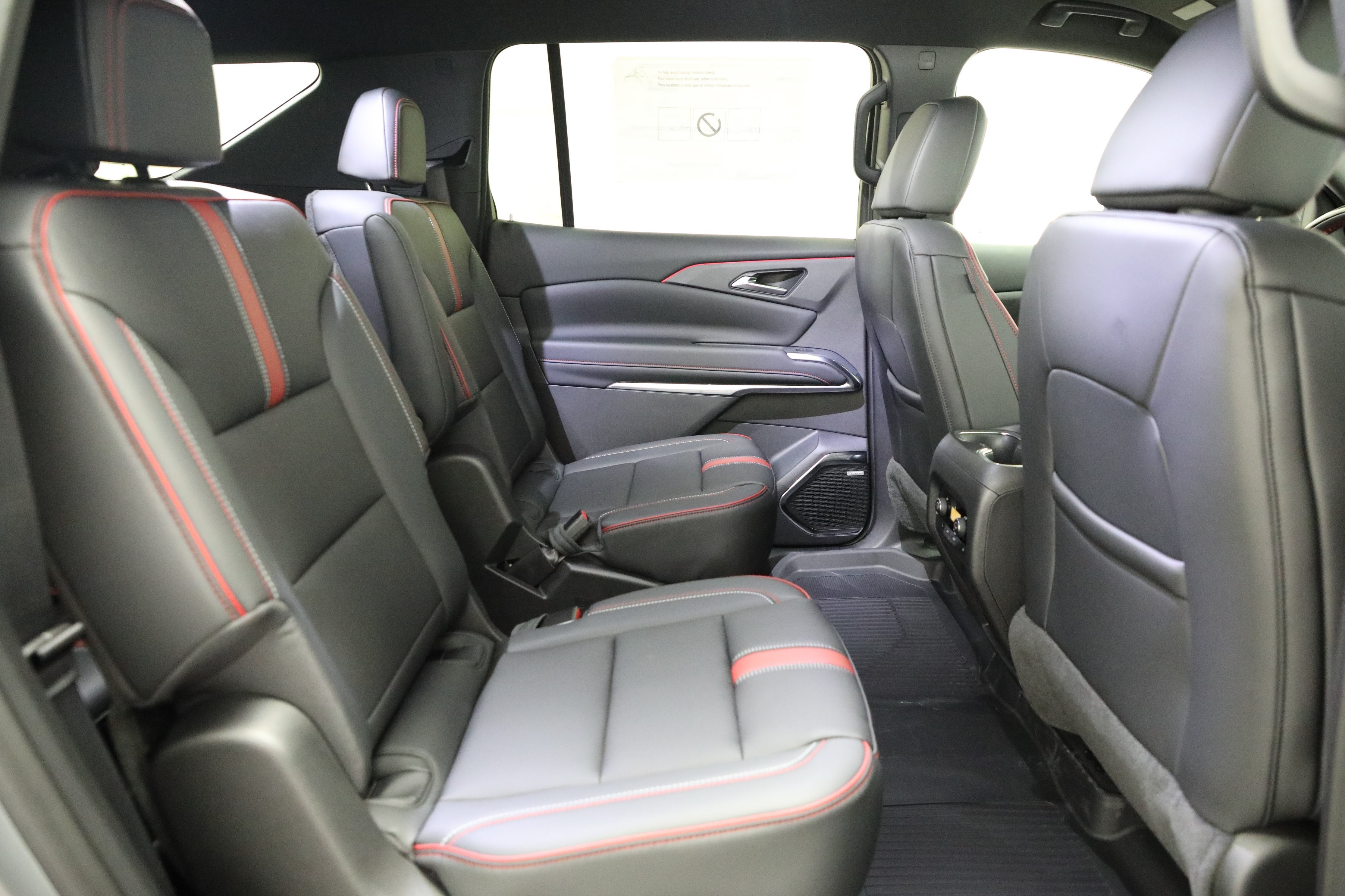 2027 Chevrolet Traverse RS - Photo 11