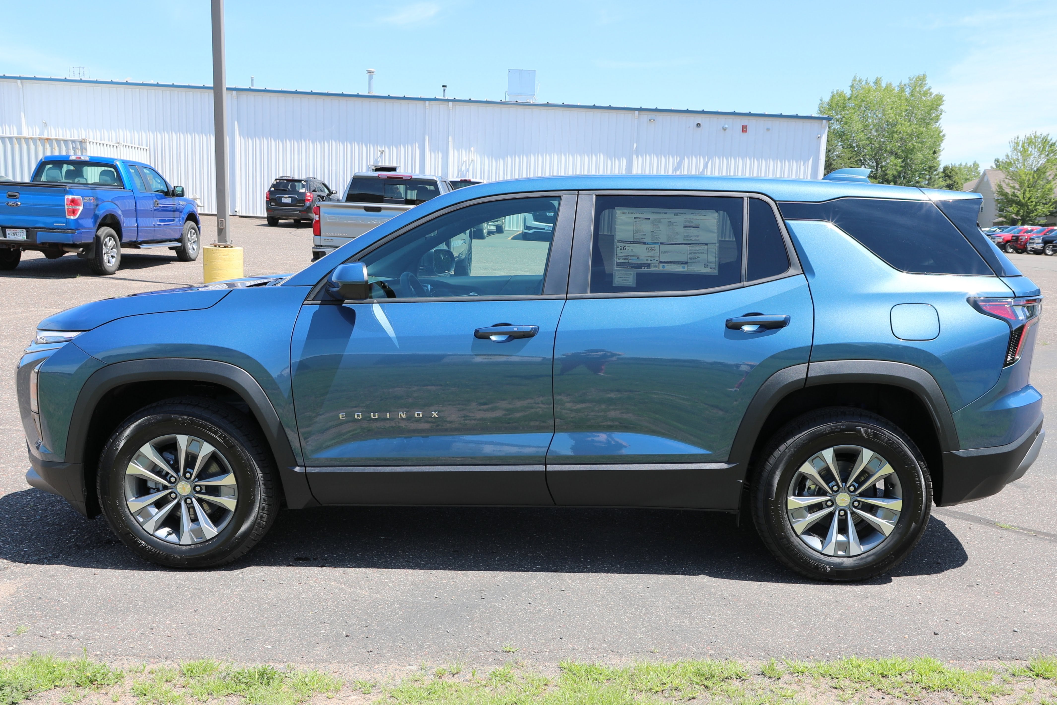 2027 Chevrolet Equinox AWD LT