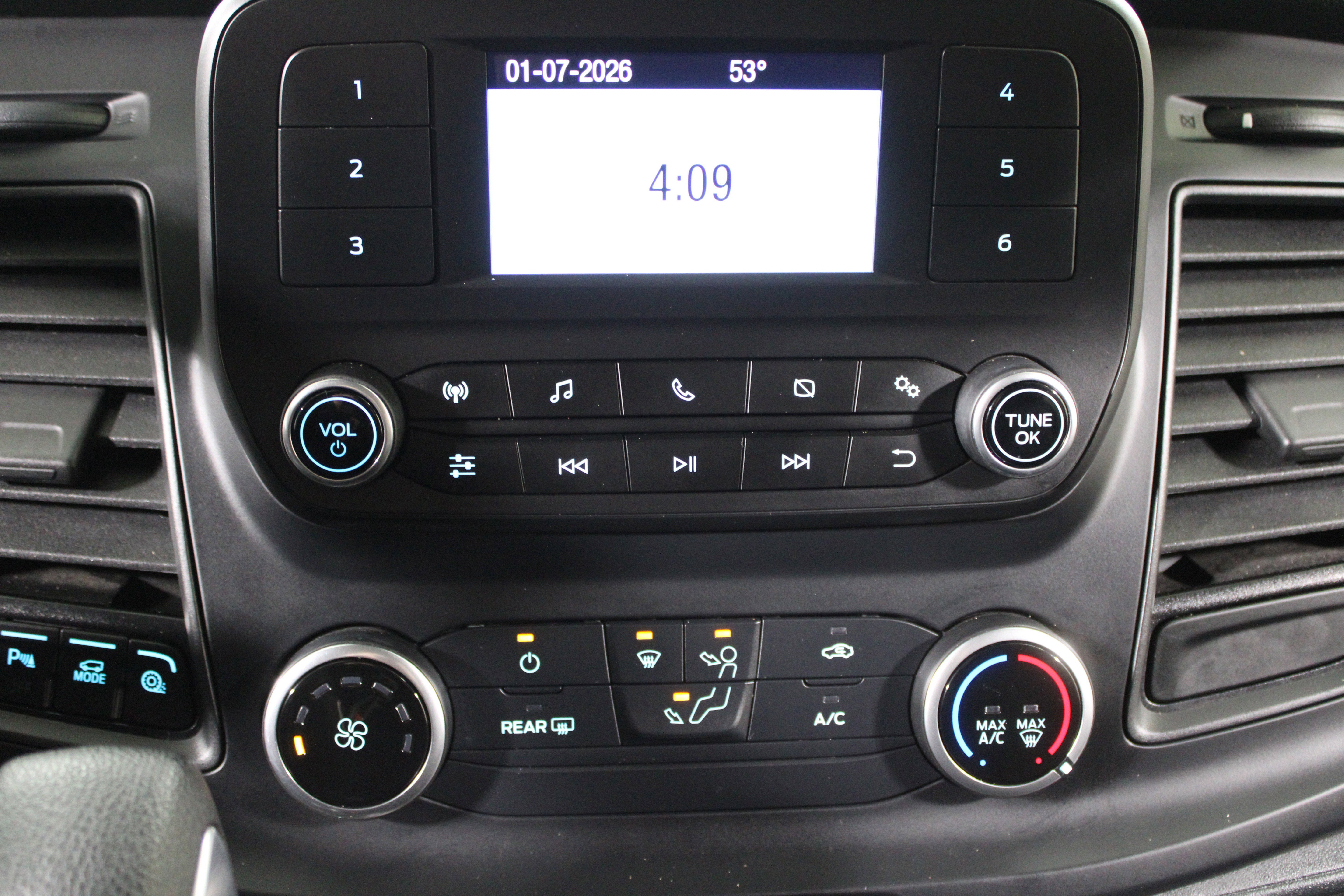 2020 Ford Transit Passenger Wagon XL