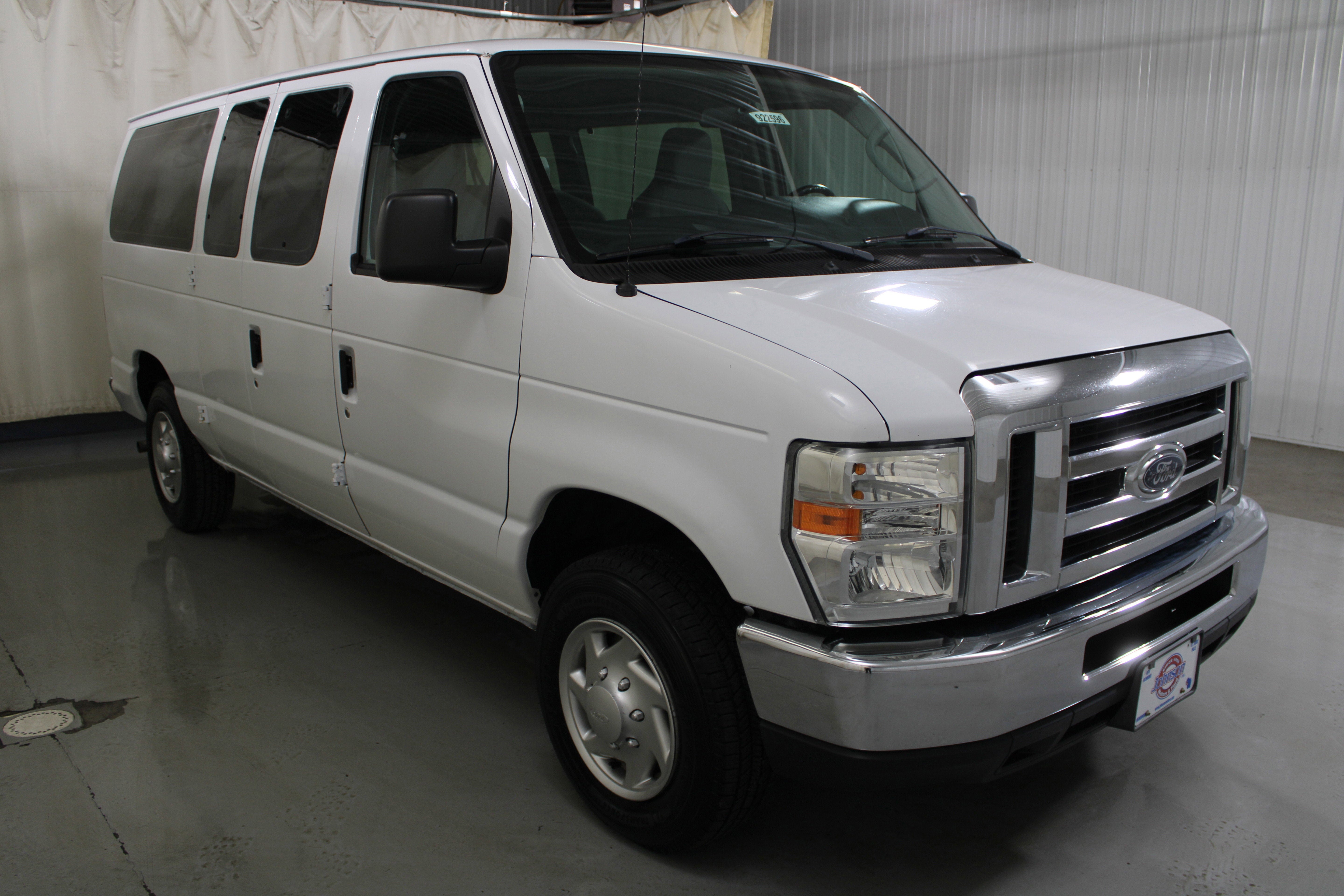 2013 Ford Econoline Wagon XL