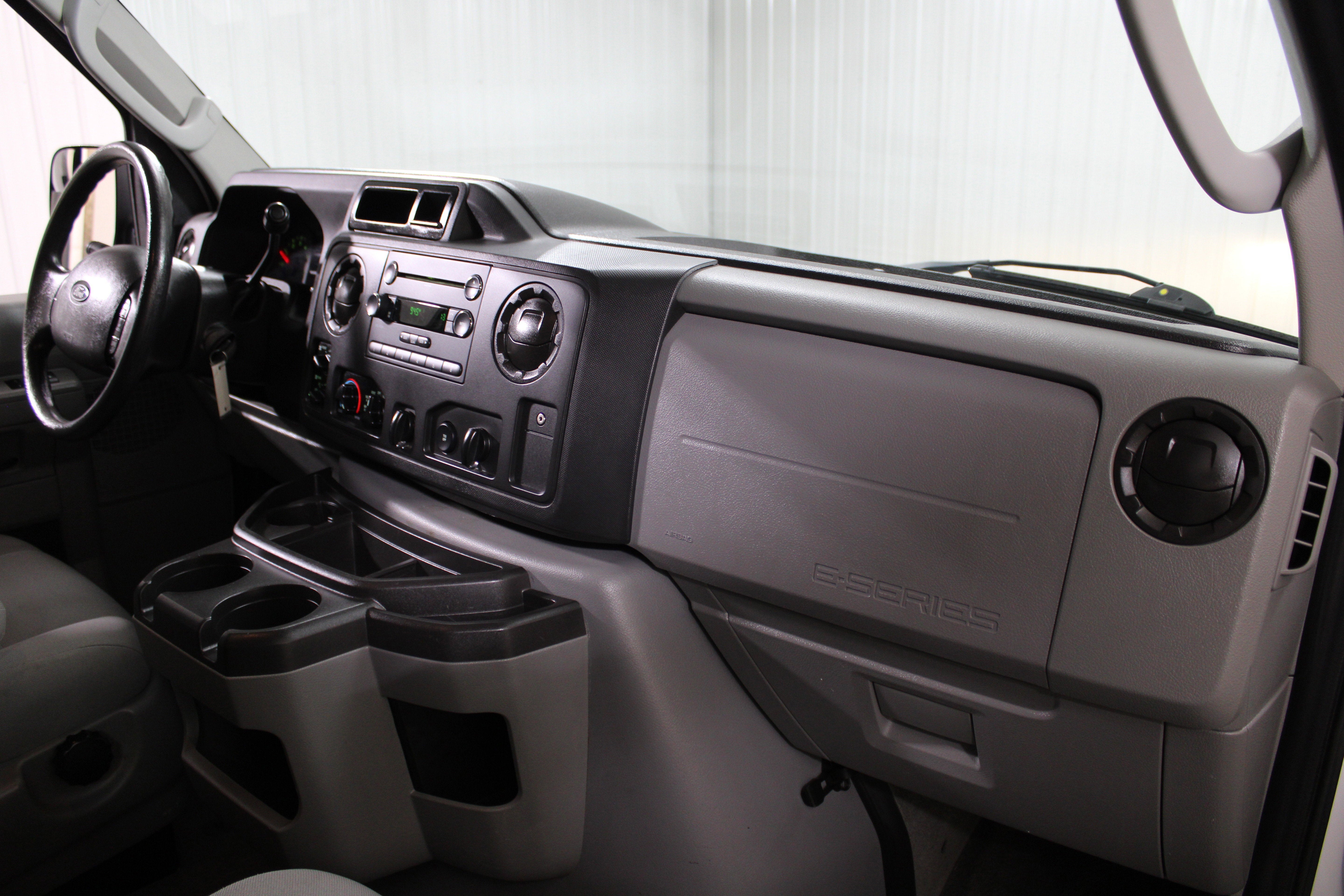 2013 Ford Econoline Wagon XL