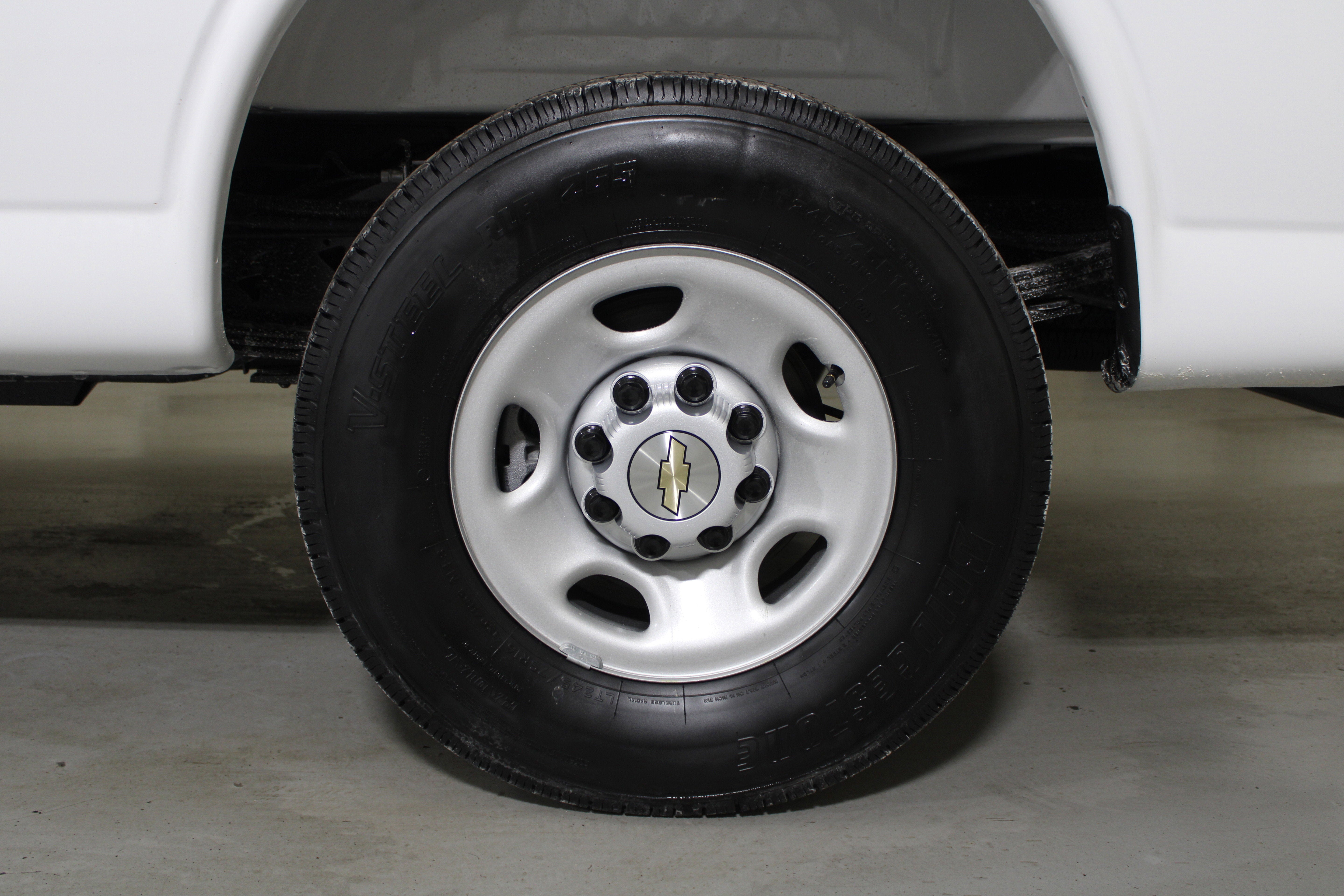 2025 Chevrolet Express Cargo 2500 WT