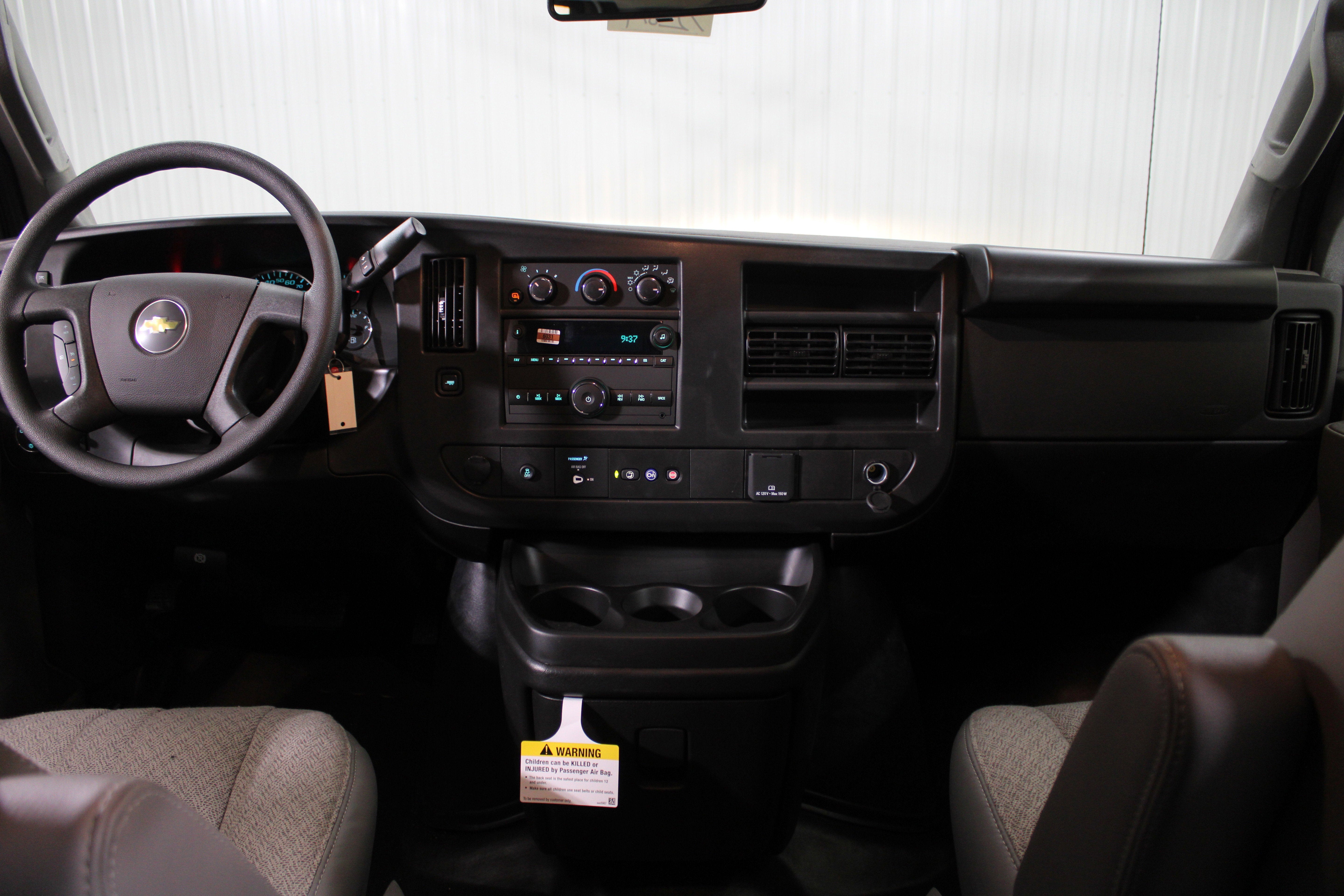 2025 Chevrolet Express Cargo 2500 WT