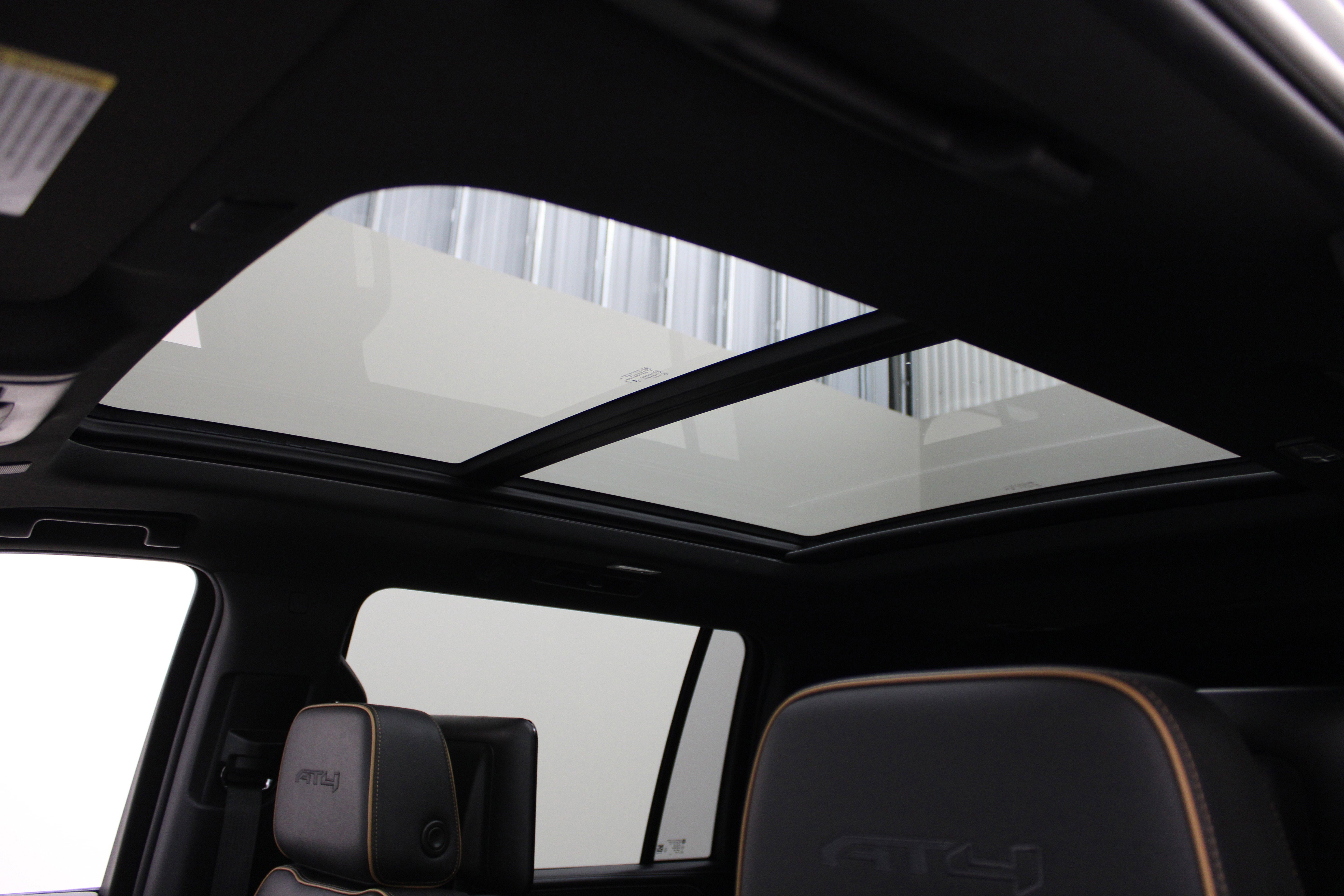 2023 GMC Yukon XL AT4