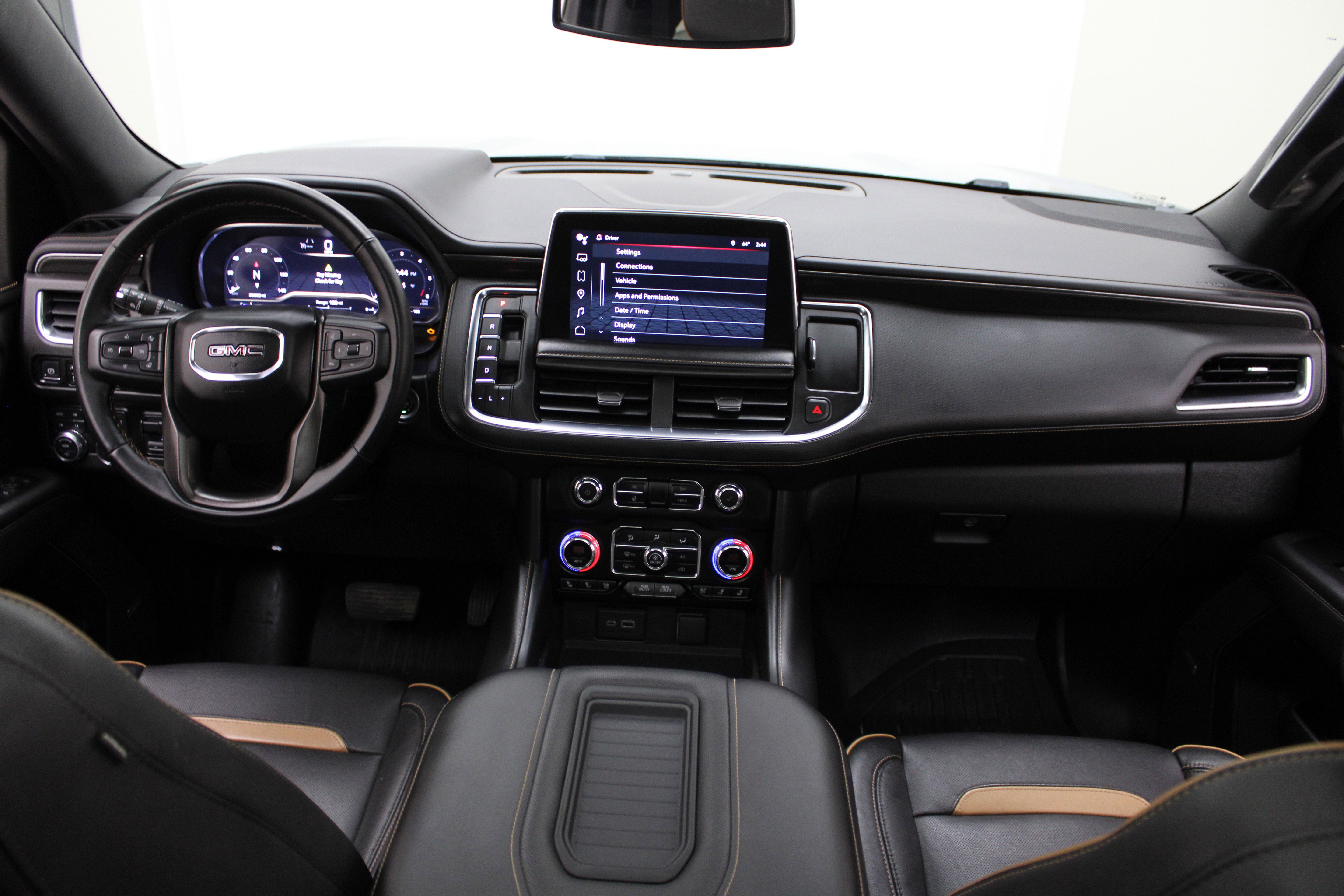 2023 GMC Yukon XL AT4