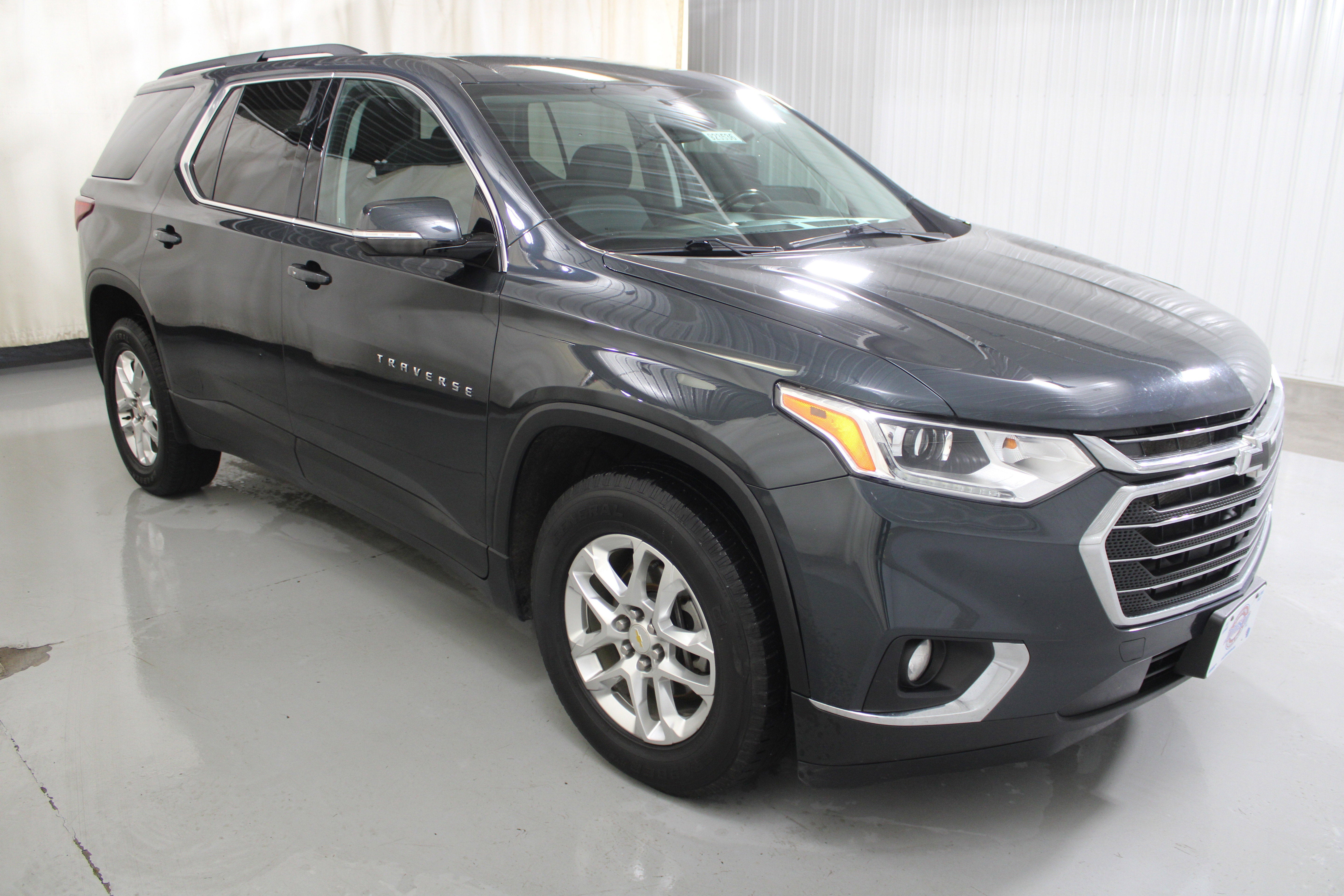 2020 Chevrolet Traverse LT Cloth