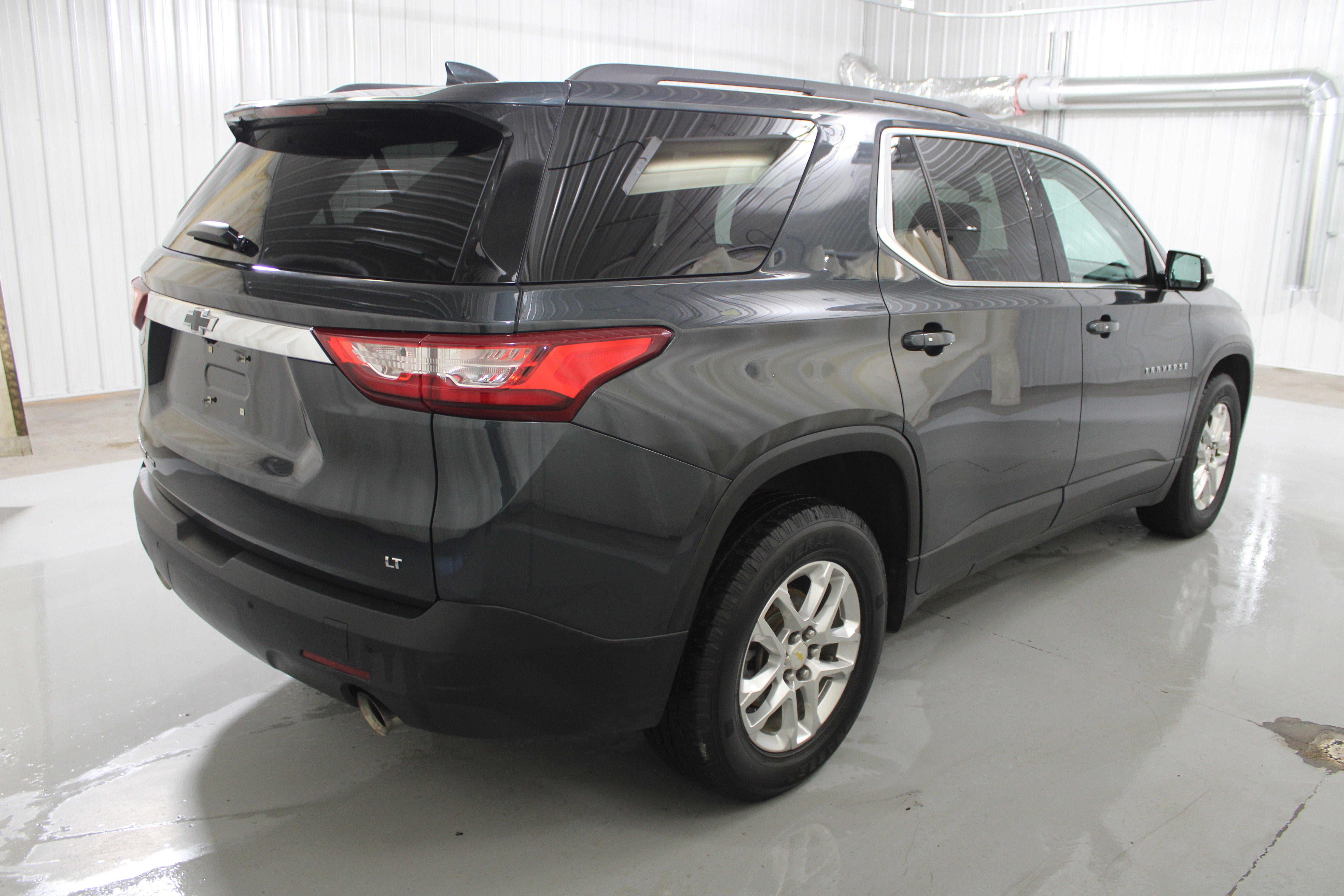 2020 Chevrolet Traverse LT Cloth