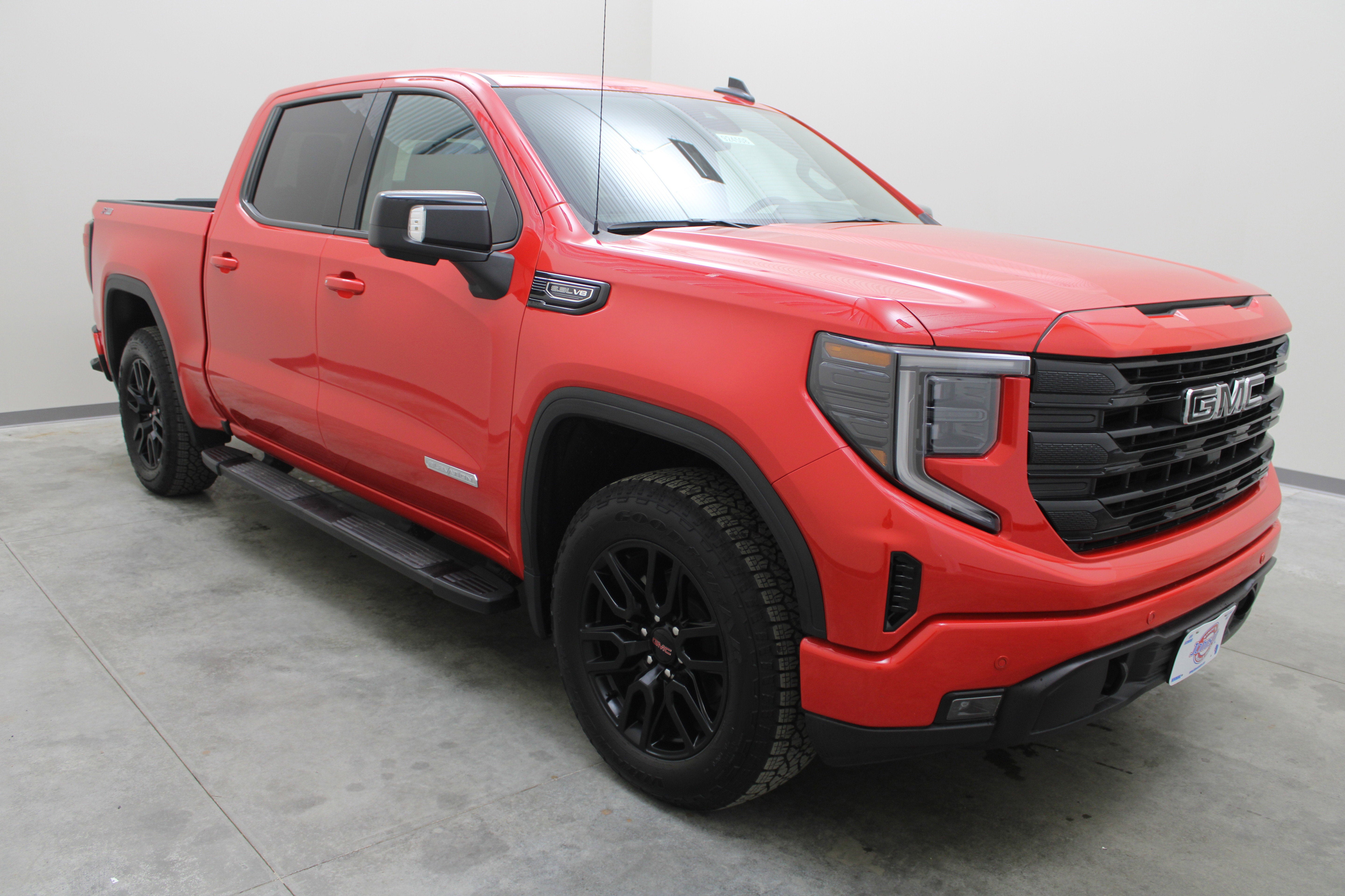 2025 GMC Sierra 1500 Elevation