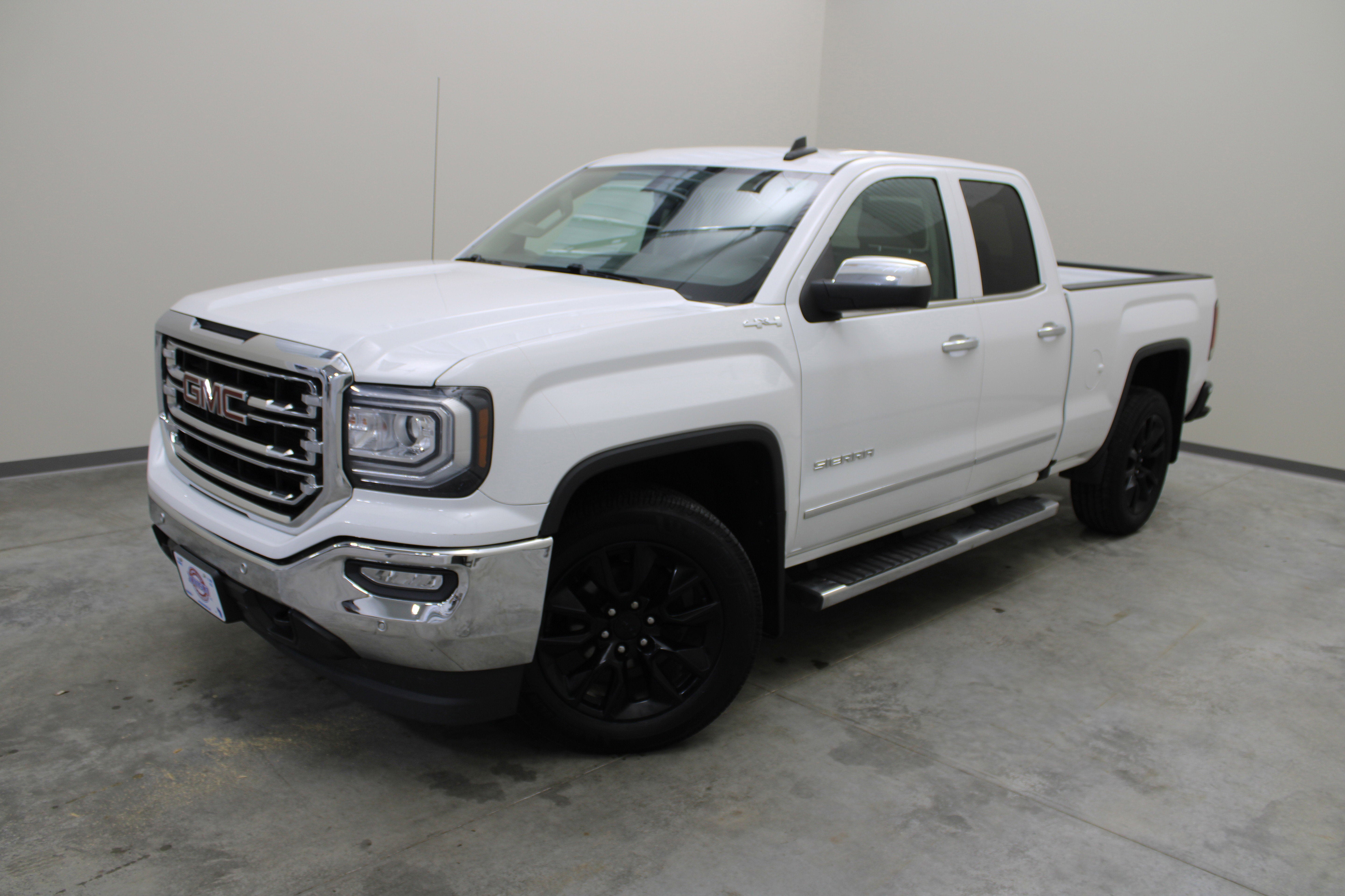 2017 GMC Sierra 1500 SLT