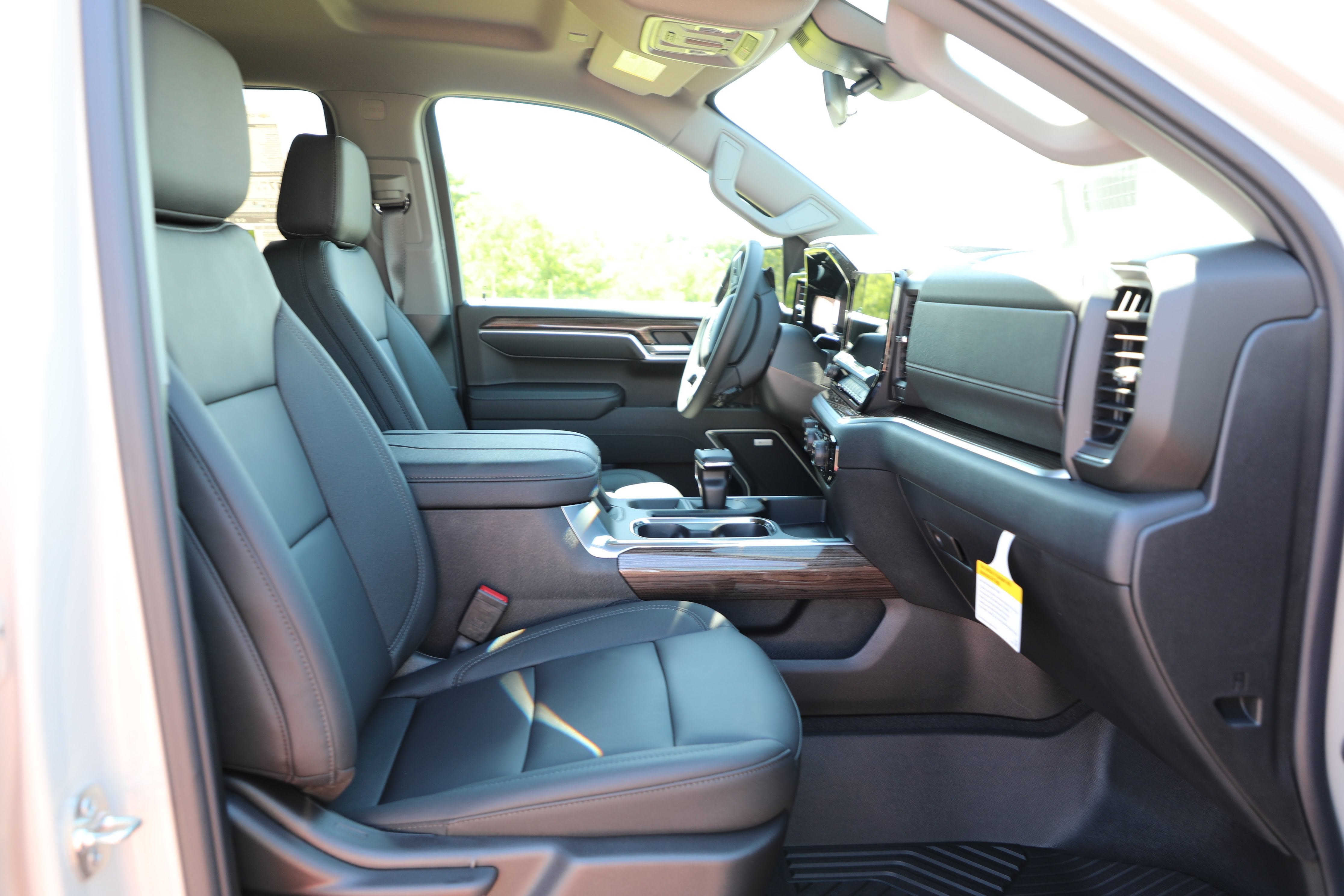 2026 Chevrolet Silverado 1500 RST - Photo 10