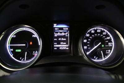 2019 Toyota Camry Hybrid LE