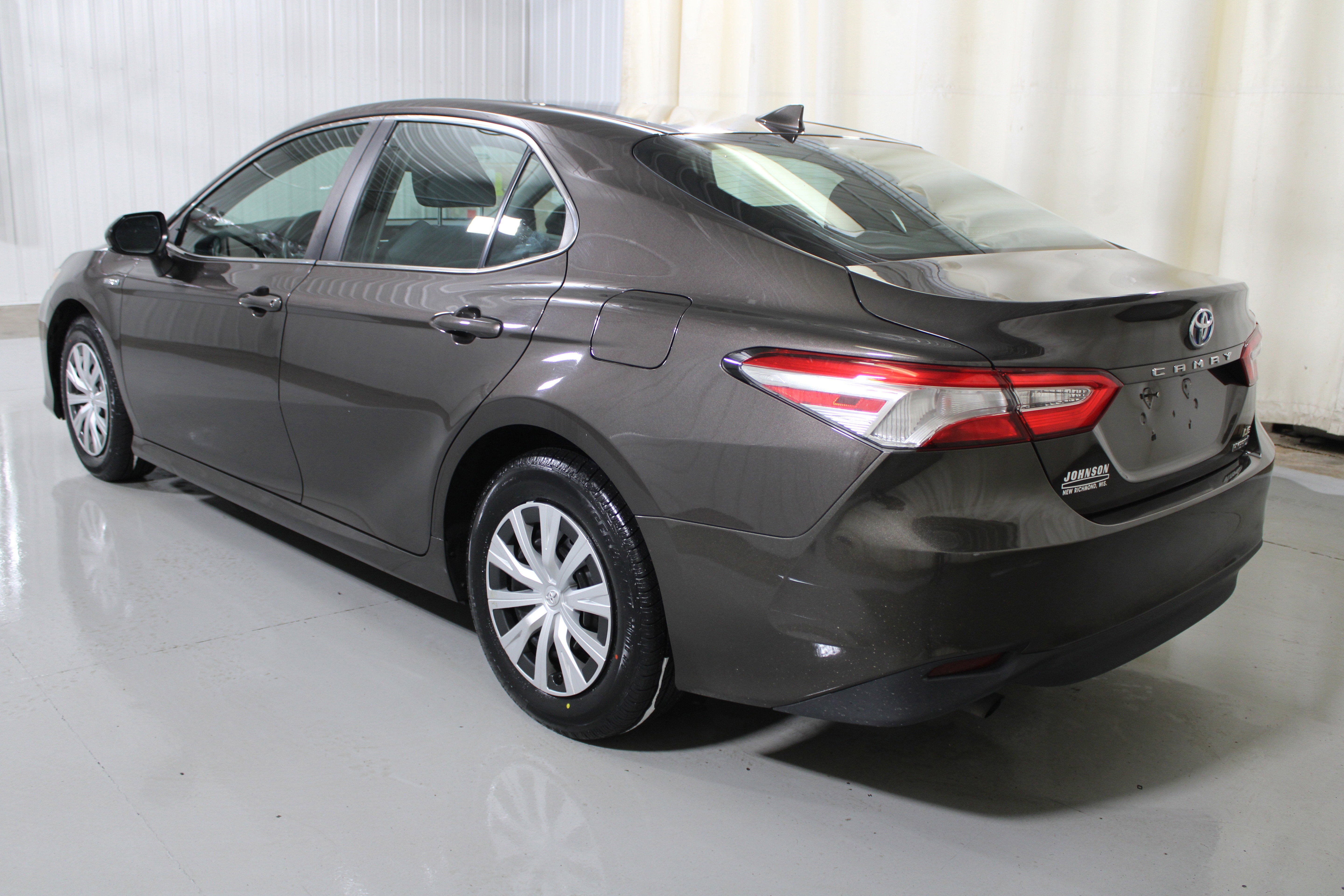 2019 Toyota Camry Hybrid LE