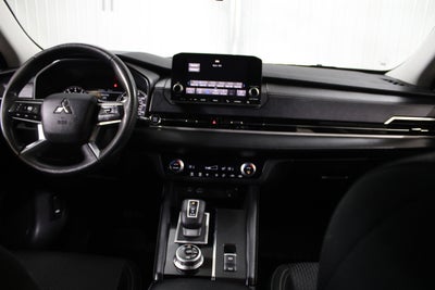 2022 Mitsubishi Outlander ES