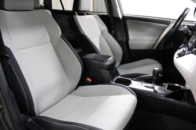 2017 Toyota RAV4 Hybrid XLE