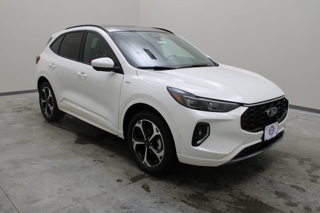 2023 Ford Escape ST-Line Elite