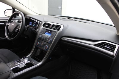 2018 Ford Fusion Hybrid SE