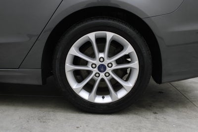 2020 Ford Fusion Hybrid SE