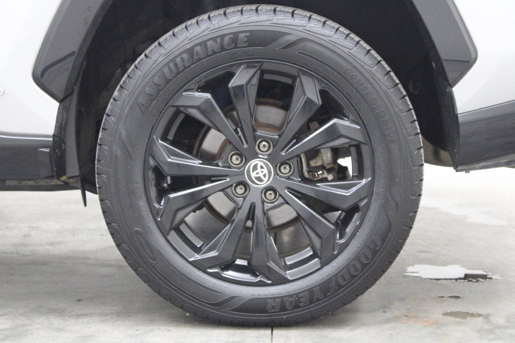 2022 Toyota RAV4 Hybrid SE