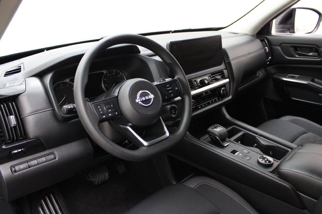 2026 Nissan Pathfinder S