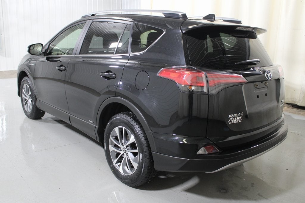 2017 Toyota RAV4 Hybrid XLE