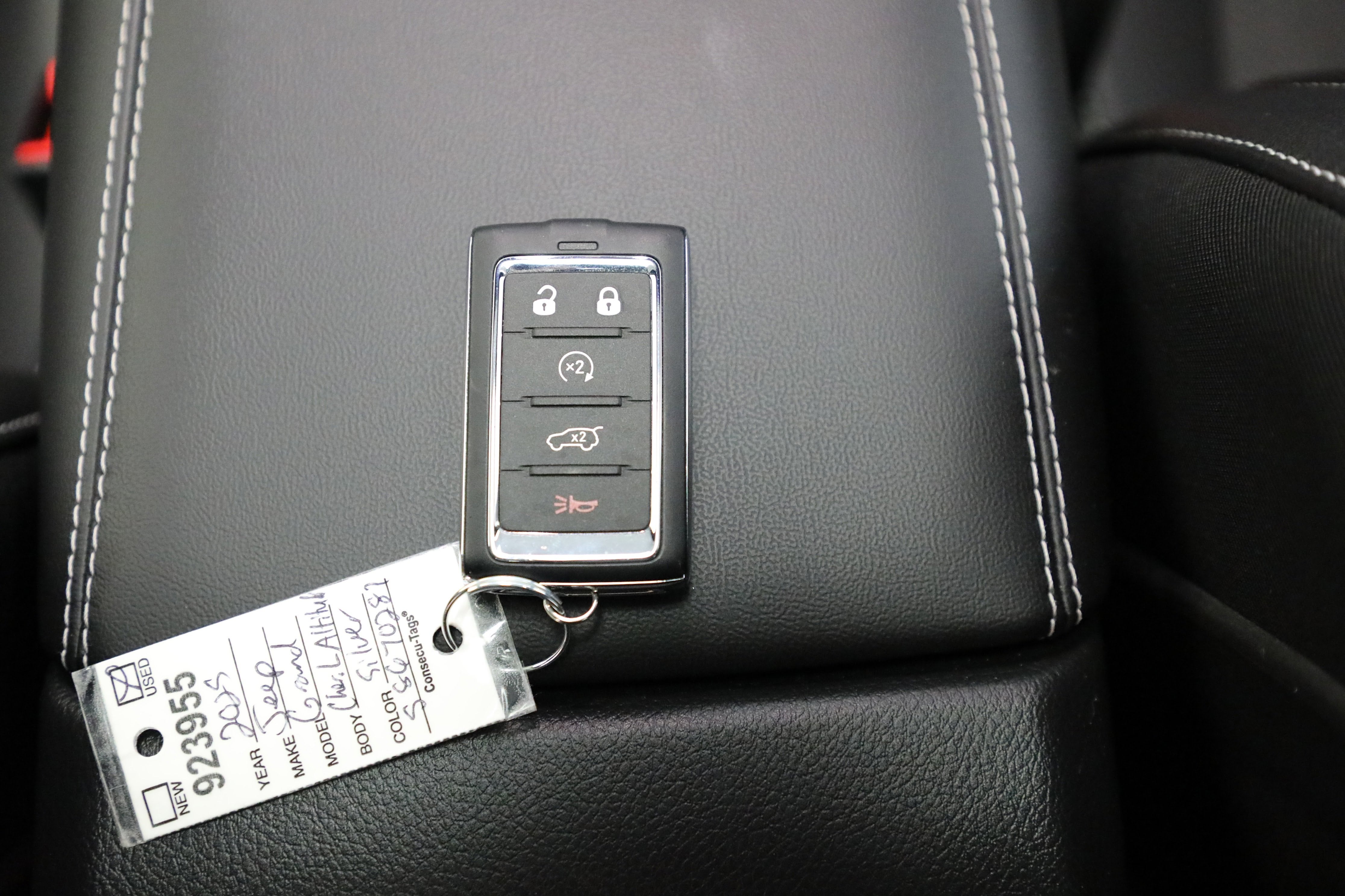 2025 Jeep Grand Cherokee L Altitude X 4x4