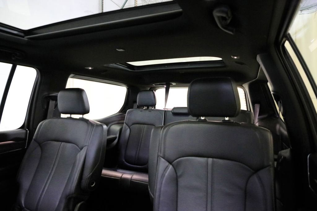 2023 Jeep Wagoneer Series II Carbide