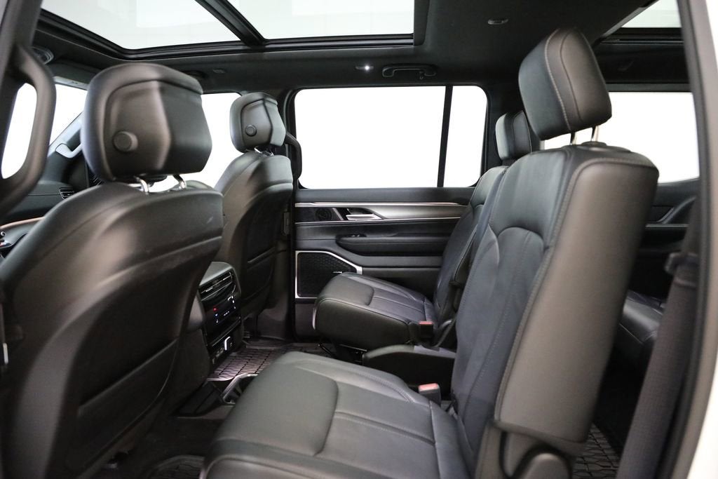 2023 Jeep Wagoneer Series II Carbide