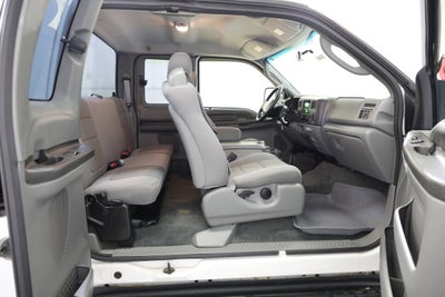 2004 Ford Super Duty F-250 XL