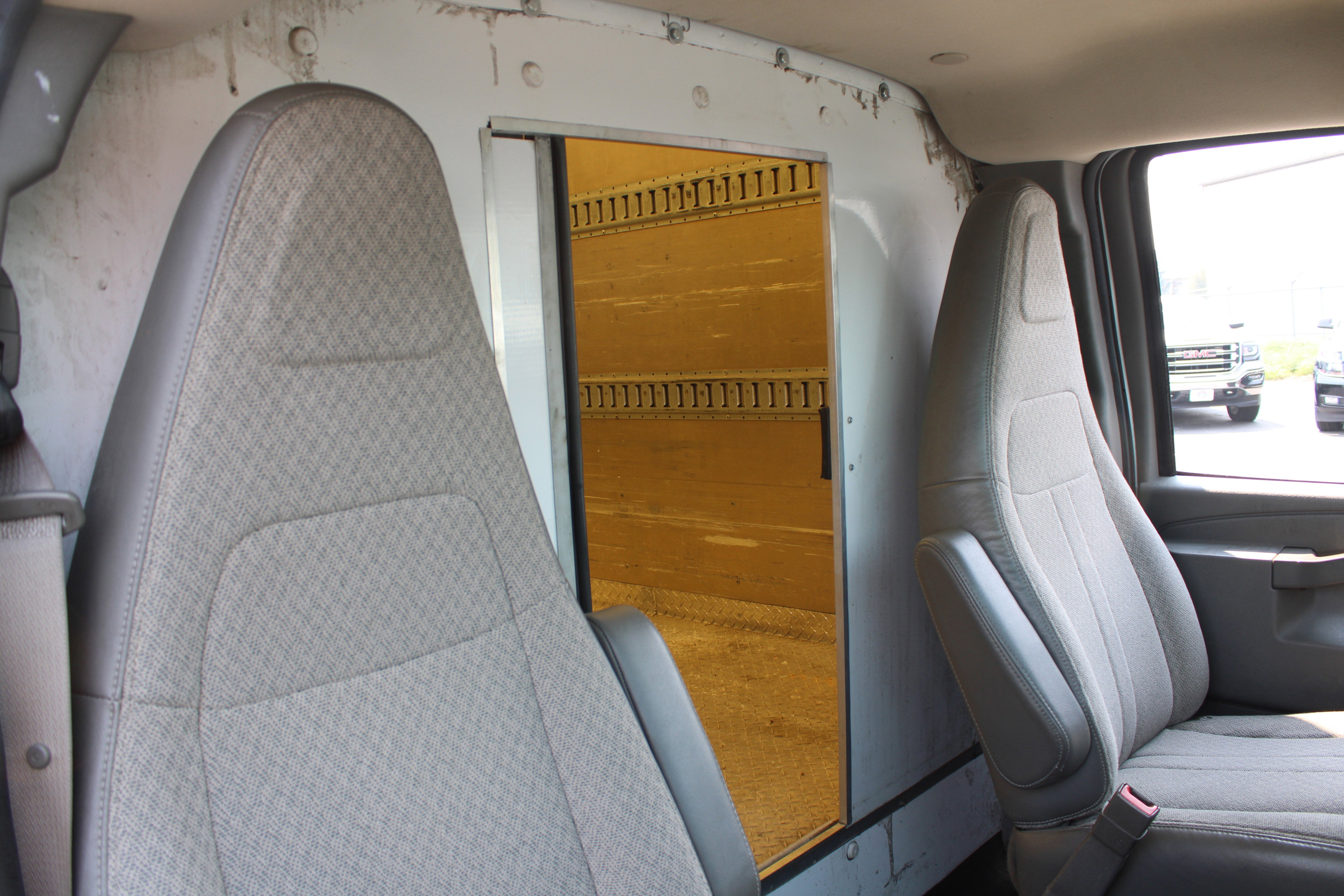 2017 Chevrolet Express Cutaway 4500 Base