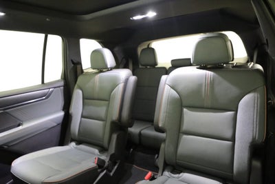 2024 GMC Acadia AT4