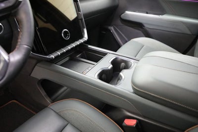 2024 GMC Acadia AT4