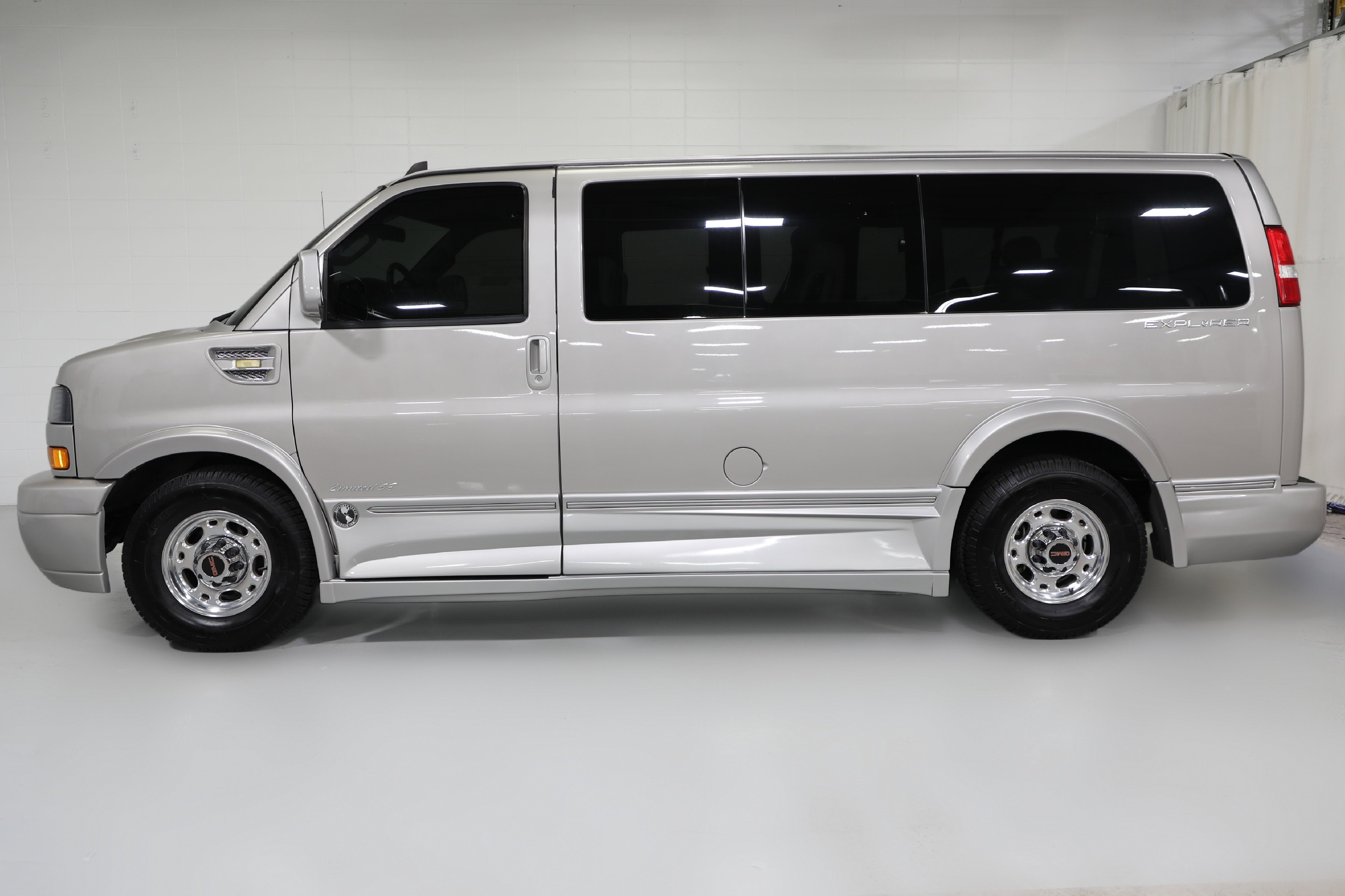 2018 GMC Savana Cargo 2500 Base