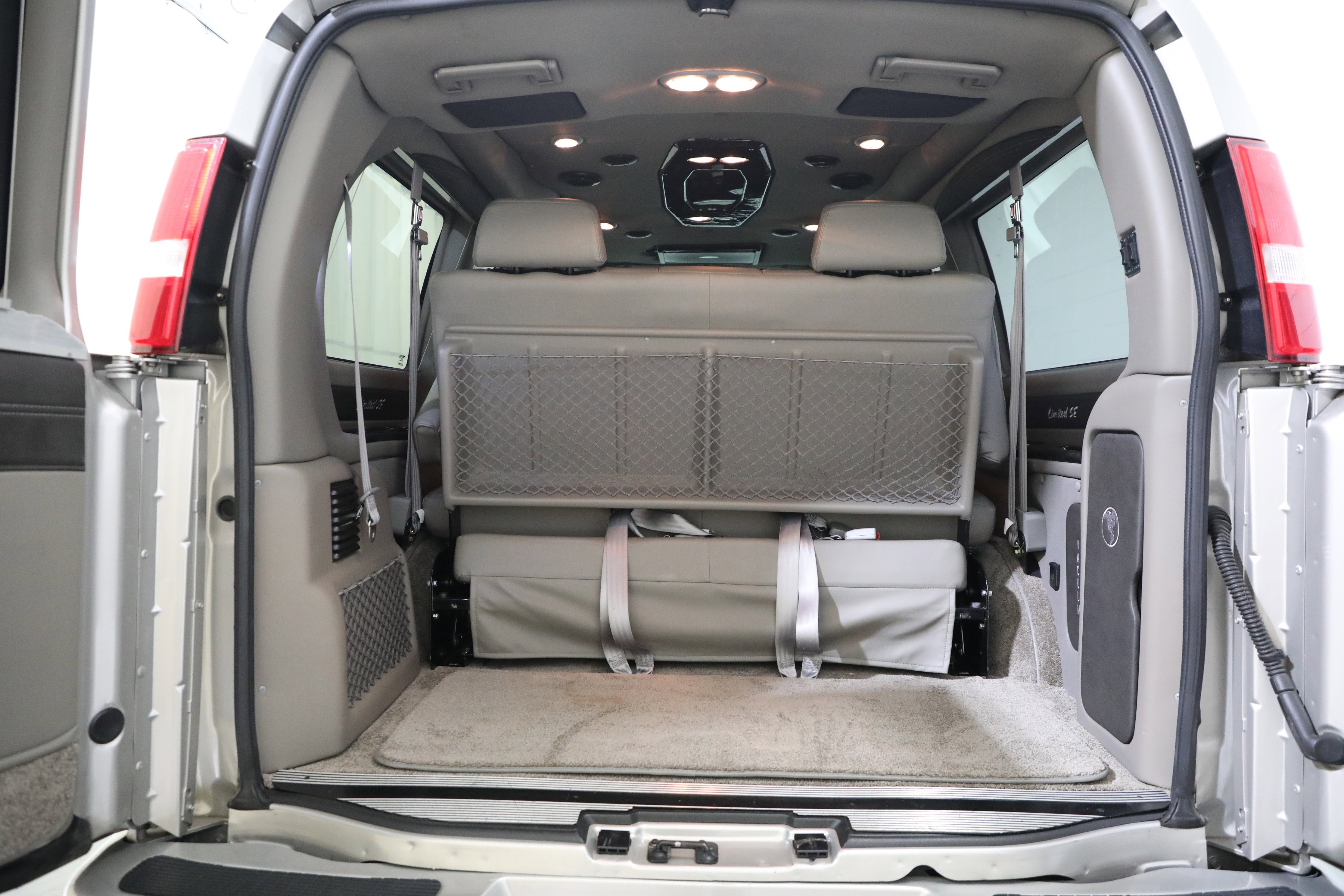 2018 GMC Savana Cargo 2500 Base