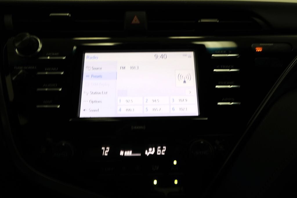 2020 Toyota Camry LE Hybrid